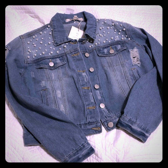 Pearlescent-Yoke Destroyed Denim Jacket - Picture 5 of 7